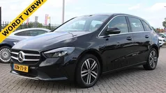 Zwart Gebruikt 2021 Mercedes E250 Luxury MPV | € 24.900 (Goede deal)