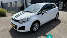 Wit Gebruikt 2012 Kia Rio Hatchback | € 6.350 (Eerlijke prijs)