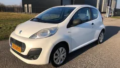 Wit Gebruikt 2012 Peugeot 107 Access Hatchback | € 2.949 (Eerlijke prijs)