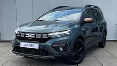 Cedar green Nieuw 2025 Dacia Jogger Extreme MPV | € 30.095 (Eerlijke prijs)