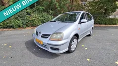 Grijs Gebruikt 2002 Nissan Almera Tino MPV | € 899 (Eerlijke prijs)