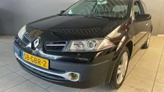 Zwart, metallic lak Gebruikt 2008 Renault Mégane III Hatchback | € 3.499 (Eerlijke prijs)