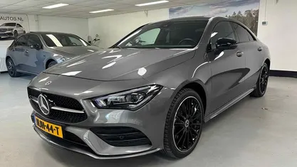 Grijs Occasion 2021 Mercedes CLA250 Advantage Sedan | € 32.750 (Goede deal)