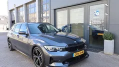 Grijs Gebruikt 2022 BMW 320 Performance Stationwagen | € 32.450 (Super prijs)
