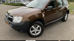 Bruin Gebruikt 2011 Dacia Duster SUV | € 7.000 (Eerlijke prijs)