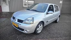 Gebruikt 2005 Renault Clio II Authentique Hatchback | € 999 (Eerlijke prijs)