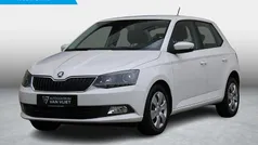 Wit Gebruikt 2017 Skoda Fabia Ambition Hatchback | € 10.799 (Eerlijke prijs)