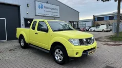 Geel Gebruikt 2006 Nissan Navara Pickup | € 4.750 (Goede deal)