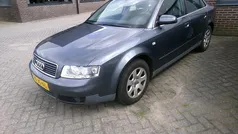 Grijs Gebruikt 2002 Audi A4 Sedan | € 750 (Goede deal)