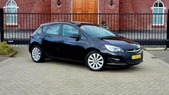 Zwart Gebruikt 2013 Opel Astra Business Hatchback | € 6.499 (Eerlijke prijs)