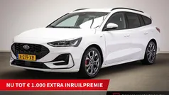 Wit Gebruikt 2024 Ford Focus ST-Line X Stationwagen | € 28.295 (Eerlijke prijs)
