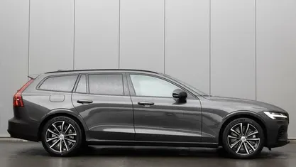 Occasion 2025 Volvo V60 Plus Stationwagen | € 42.945 (Goede deal)