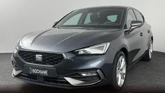 Grijs Gebruikt 2021 Seat Leon FR Hatchback | € 19.875 (Goede deal)