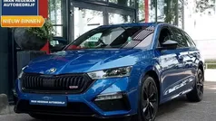 Blauw, metallic lak Gebruikt 2022 Skoda Octavia Business Line Stationwagen | € 30.490 (Eerlijke prijs)