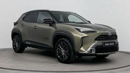Groen Gebruikt 2022 Toyota Yaris Cross X-plore SUV | € 26.999 (Eerlijke prijs)