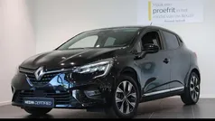 Sterzwart gne Gebruikt 2022 Renault Clio V Evolution Hatchback | € 15.745 (Eerlijke prijs)