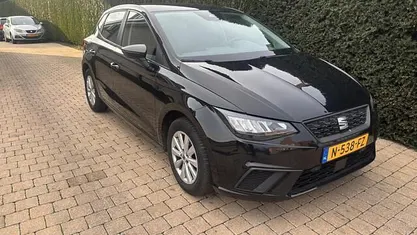Zwart Occasion 2021 Seat Ibiza Business Hatchback | € 10.999 (Goede deal)