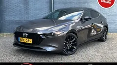 Grijs Gebruikt 2024 Mazda 3 Nagisa Hatchback | € 26.950 (Eerlijke prijs)