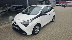 Wit Gebruikt 2020 Toyota Aygo Hatchback | € 10.495 (Eerlijke prijs)