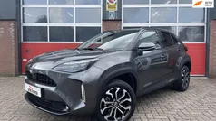 Grijs Gebruikt 2024 Toyota Yaris Cross Style SUV | € 30.950 (Eerlijke prijs)