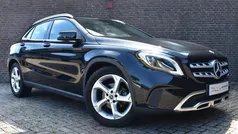 Zwart, metallic lak Gebruikt 2019 Mercedes GLA180 Urban SUV | € 24.950 (Eerlijke prijs)