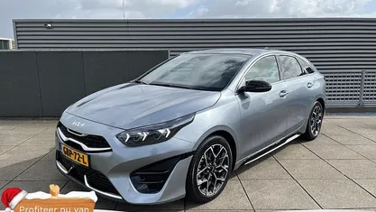 Grijs Gebruikt 2024 Kia ProCeed GT-Line Hatchback | € 34.749 (Eerlijke prijs)