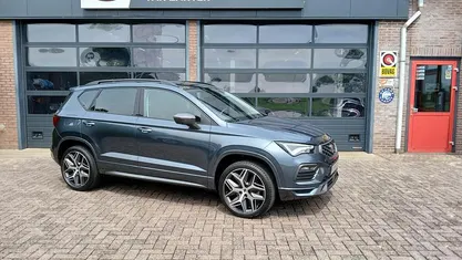, metallic lak Gebruikt 2022 Seat Ateca Business SUV | € 28.500 (Eerlijke prijs)