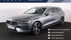 Grijs Gebruikt 2021 Volvo V60 Inscription Stationwagen | € 35.900 (Eerlijke prijs)