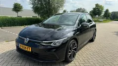 Zwart Gebruikt 2020 VW Golf VII Style Hatchback | € 20.450 (Super prijs)