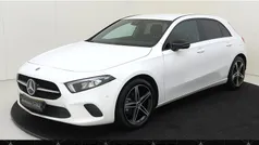 Wit Gebruikt 2019 Mercedes A180 Luxury Hatchback | € 25.495 (Eerlijke prijs)