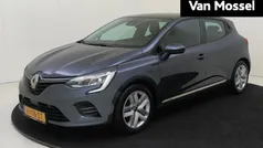 Gebruikt 2020 Renault Clio V Zen Hatchback | € 14.235 (Eerlijke prijs)