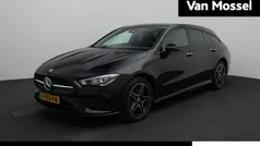 Zwart Gebruikt 2023 Mercedes CLA250e Shooting Brake AMG line Stationwagen | € 29.900 (Super prijs)