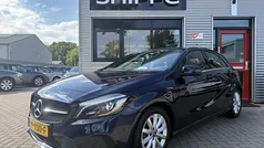 Blauw Gebruikt 2017 Mercedes A180 Business Hatchback | € 17.450 (Eerlijke prijs)