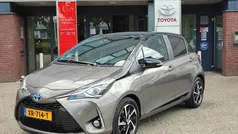 Grijs Gebruikt 2019 Toyota Yaris Hybrid Executive Hatchback | € 17.299 (Goede deal)