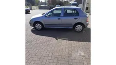 Grijs Gebruikt 2005 Skoda Fabia Ambiente Hatchback | € 2.650 (Eerlijke prijs)