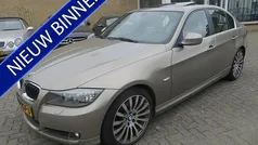 Gebruikt 2011 BMW 318 Luxury Line Sedan | € 8.450 (Eerlijke prijs)