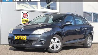 Occasion Renault Mégane GrandTour Dynamique 131 PK (96 kW) 2010 Grijs Stationwagen