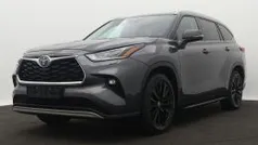 Grijs metallic Gebruikt 2024 Toyota Highlander Premium SUV | € 74.900 (Eerlijke prijs)