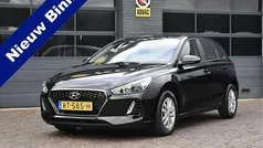 Zwart Gebruikt 2018 Hyundai i30 Comfort Hatchback | € 12.950 (Eerlijke prijs)