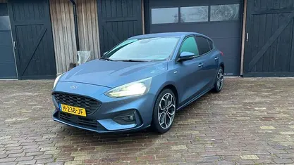 Occasion Ford Focus Business Edition 183 PK (134 kW) 2020 Blauw (metallic) Hatchback