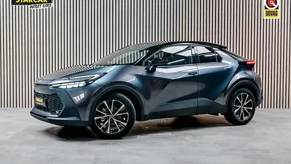 Grijs Gebruikt 2024 Toyota C-HR SUV | € 32.495 (Super prijs)