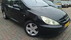 Zwart Gebruikt 2002 Peugeot 307 Stationwagen | € 999 (Eerlijke prijs)