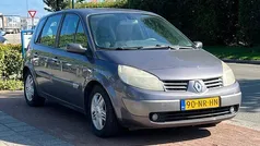 Gebruikt 2004 Renault Scénic II Luxe MPV | € 1.950 (Eerlijke prijs)