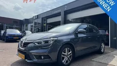 Grijs Gebruikt 2017 Renault Mégane IV Business Hatchback | € 11.895 (Goede deal)