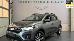 Gebruikt 2025 Dacia Sandero Stepway Hatchback | € 25.999 (Eerlijke prijs)