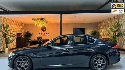 Gebruikt 2016 Alfa Romeo Giulia Super Sedan | € 22.985 (Eerlijke prijs)