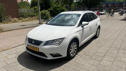 Wit Occasion 2015 Seat Leon Business Stationwagen | € 4.250 (Goede deal)