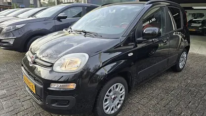 Occasion Fiat Panda Lounge 86 PK (63 kW) 2012 Zwart (metallic) Hatchback