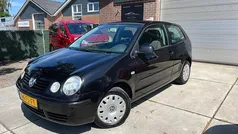Zwart Gebruikt 2004 VW Polo Hatchback | € 1.499 (Eerlijke prijs)