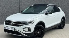 Wit Gebruikt 2022 VW T-Roc Business SUV | € 29.995 (Eerlijke prijs)